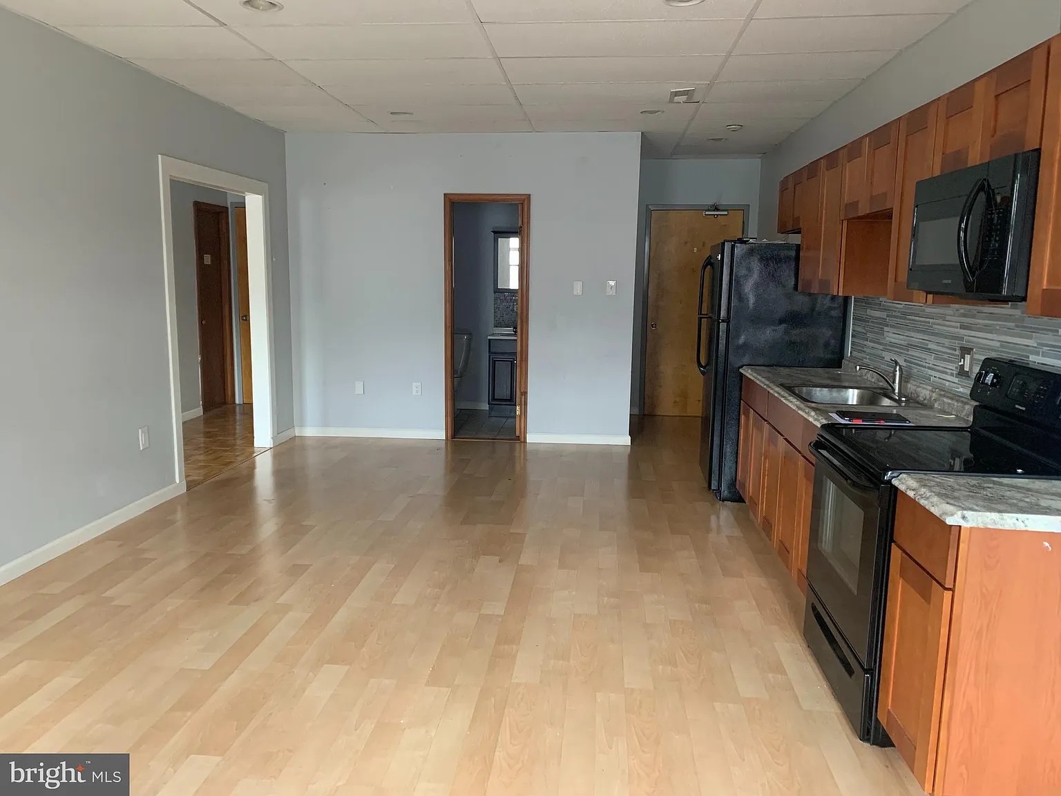 1549 W Passyunk Ave photo 1