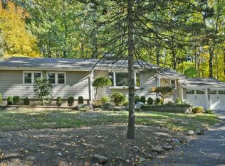 89 Powder Mill Rd, Morris Plains, NJ 07950