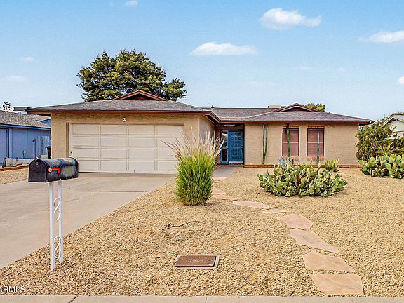 2nd image of 3907 E WINDROSE Drive