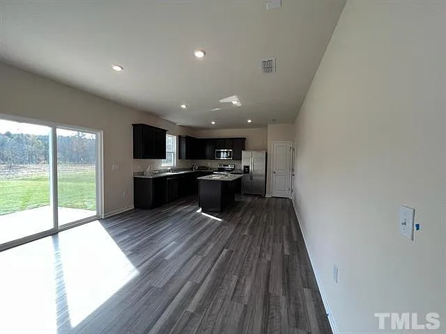 3417 Honey Ivy Ln — Photo 4