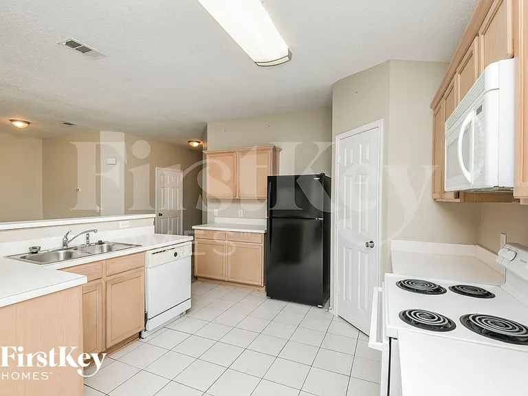 820 Big Sky Ln — Photo 7