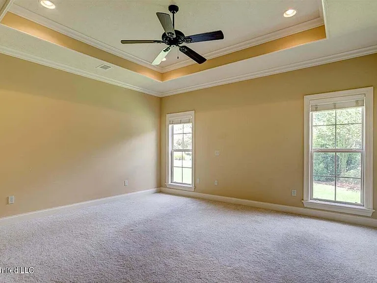 143 Sonnett Cir — Photo 11