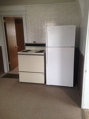 2nd image of 386 Garfield St