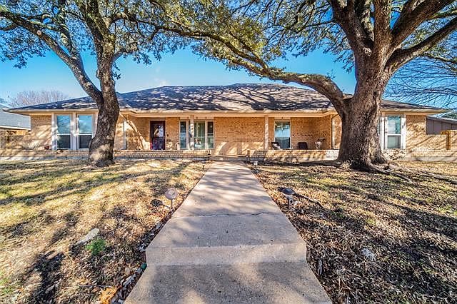 1st image of 4408 French Lake Dr