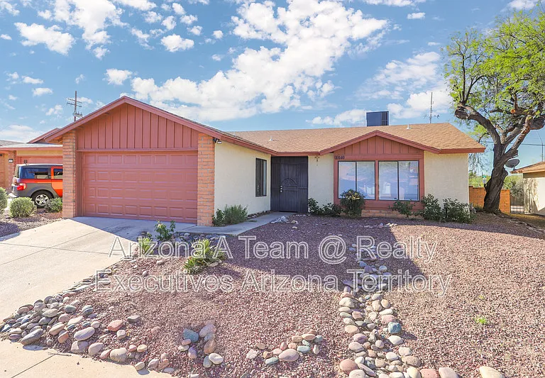 10140 E Karen Pl — Photo 11