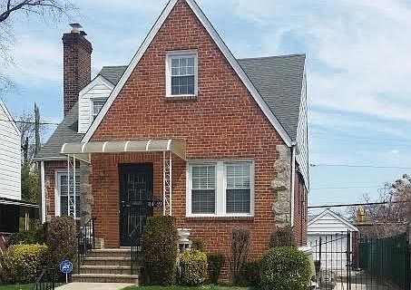 1st image of 220-142 Street