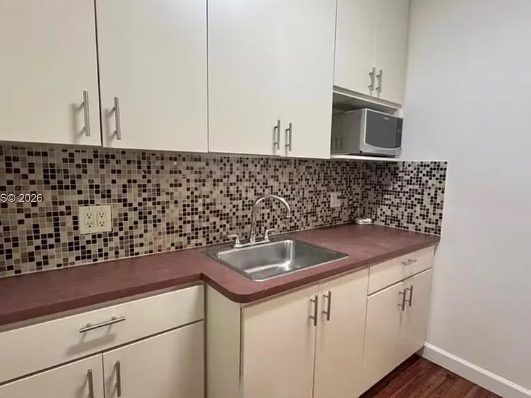 751 Euclid Ave #2 — Photo 5