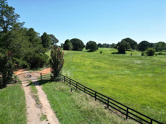 3rd image of 2164 County Road 3802