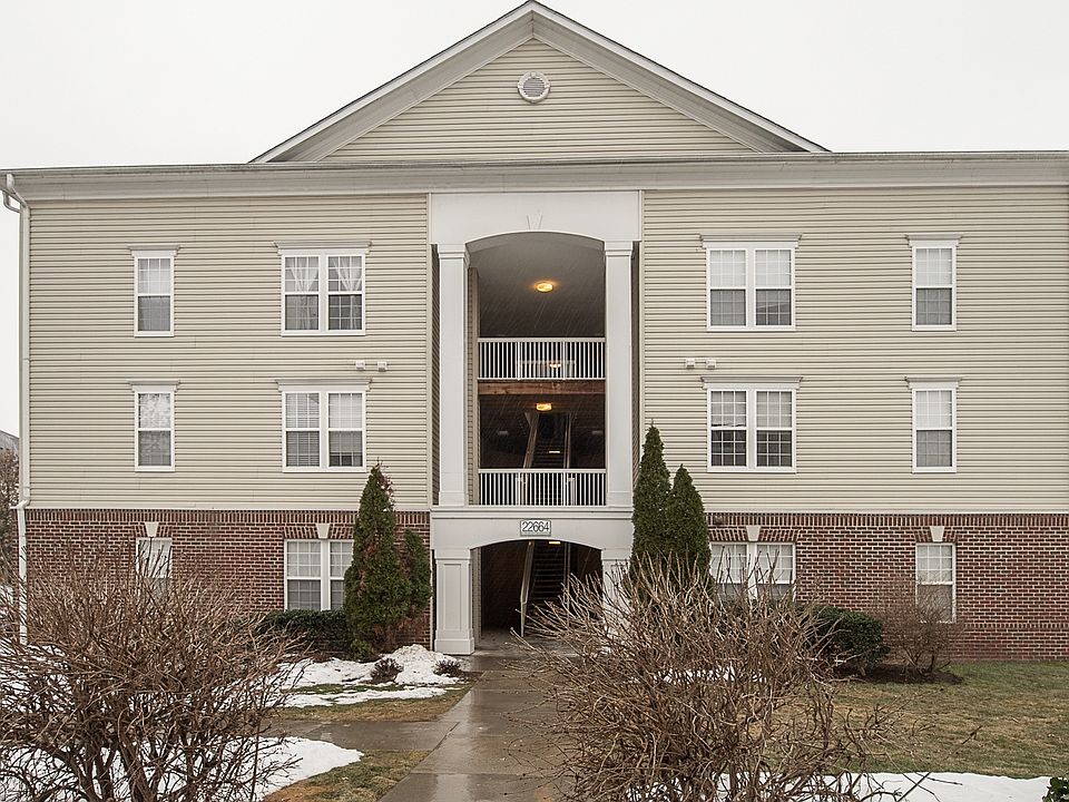 22664 BLUE ELDER TER #303-JS Realty-Exterior