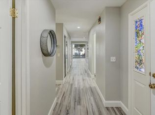 306 Marylyn Cir, Petaluma, CA 94954