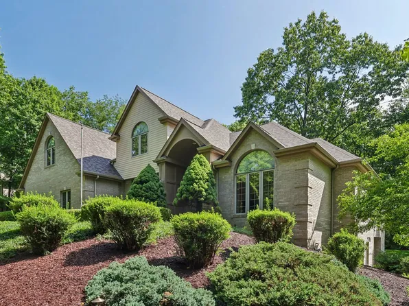 406 Settlers Village Cir, Cranberry Township, PA 16066