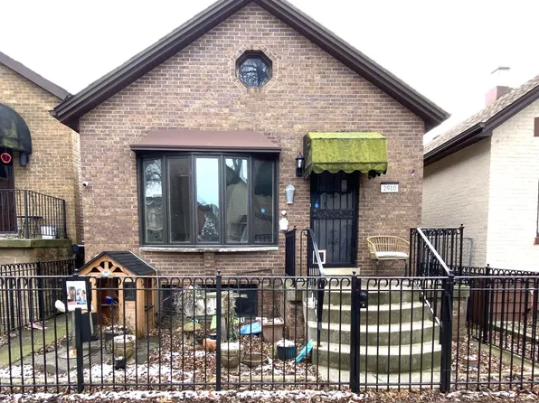 2910 S Emerald Ave, Chicago, IL 60616