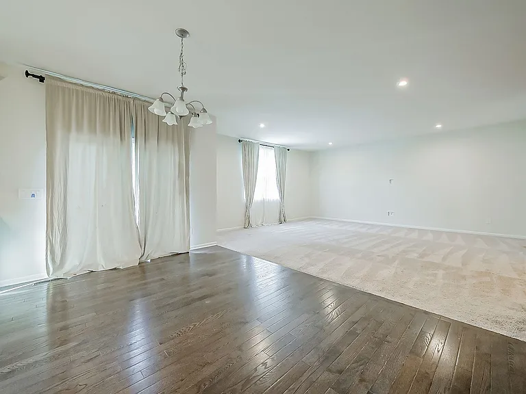 1582 Beachwood Dr — Photo 17