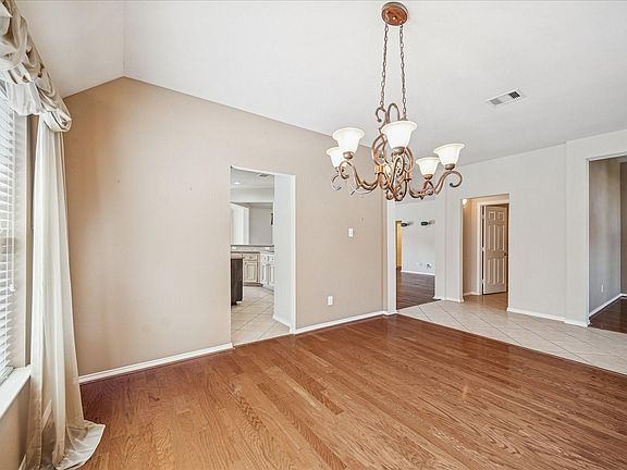 5th image of 25607 Crisp Spring Ln