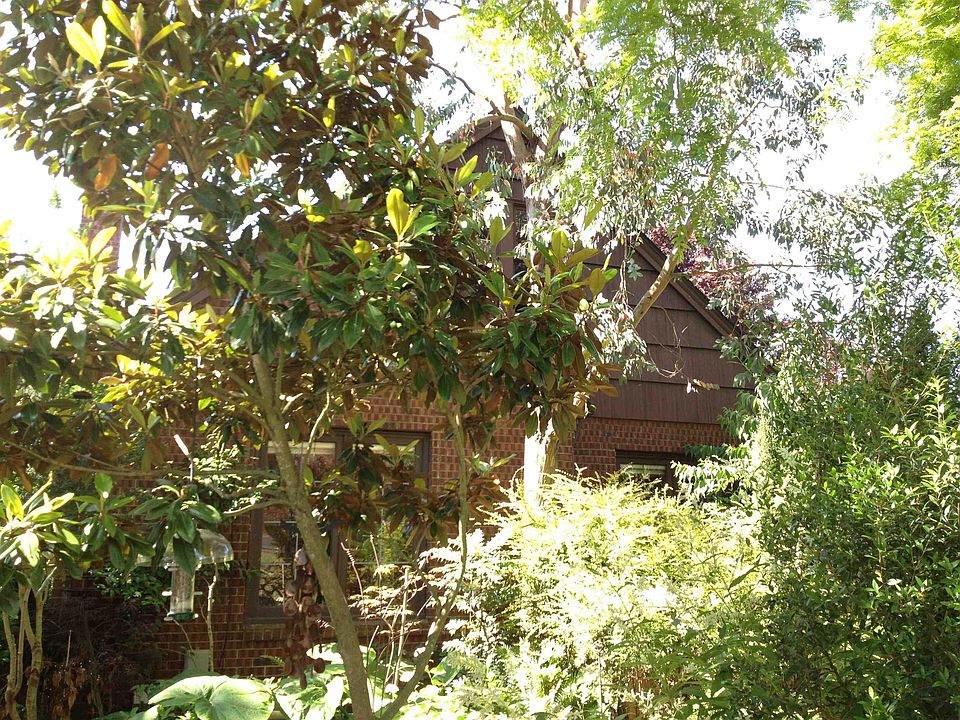 2nd image of 8115 4th Ave NE
