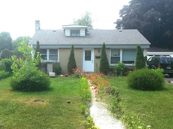 696 N Lee Blvd, Hillside, IL 60162