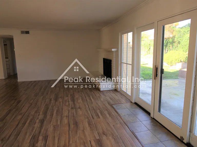 5820 Shenandoah Dr — Photo 5