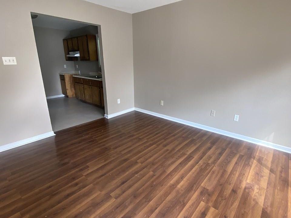 1st image of 302 Pate Ave