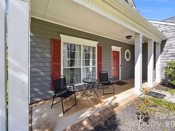 5th image of 8701 Kirkley Glen Ln