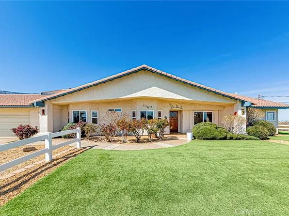 9126 Holiday Ln, Pinon Hills, CA 92372