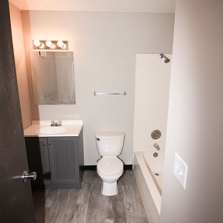 1st image of 3610 E 6th St #206