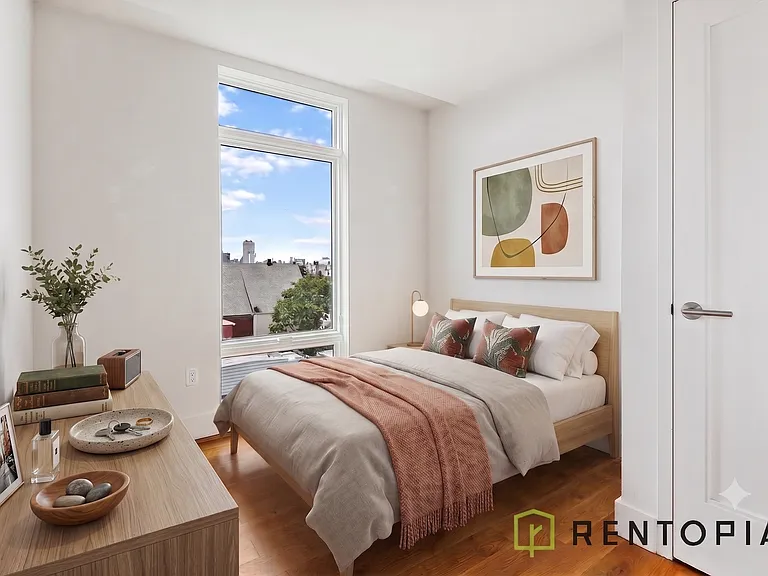 310 Graham Ave #5D — Photo 5
