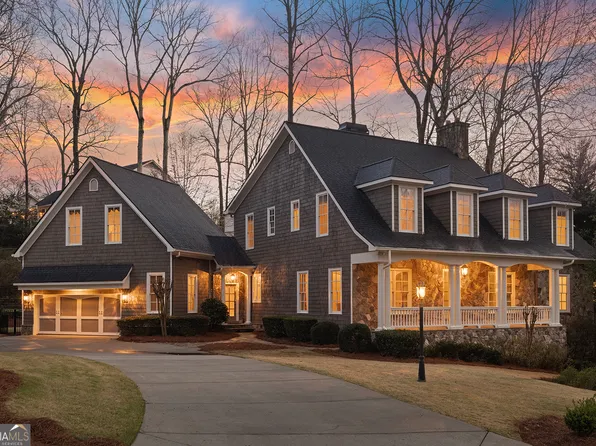 1863 Baynham Dr, Dunwoody, GA 30338