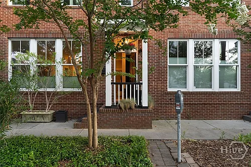 303 Alice St Photo 1