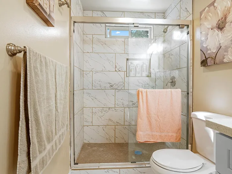 888 Golden Saratoga-Cupertino Apartment Homes — Photo 8