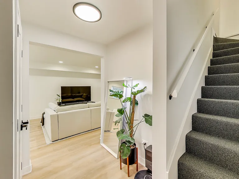 2619 N Kimball Ave #G — Photo 13