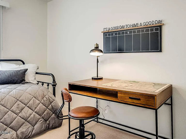 7906 E Keim Dr — Photo 33