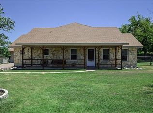 3925 Laramie Trl, Granbury, TX 76048