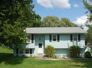 69 Balfour Dr, Wappingers Falls, NY 12590
