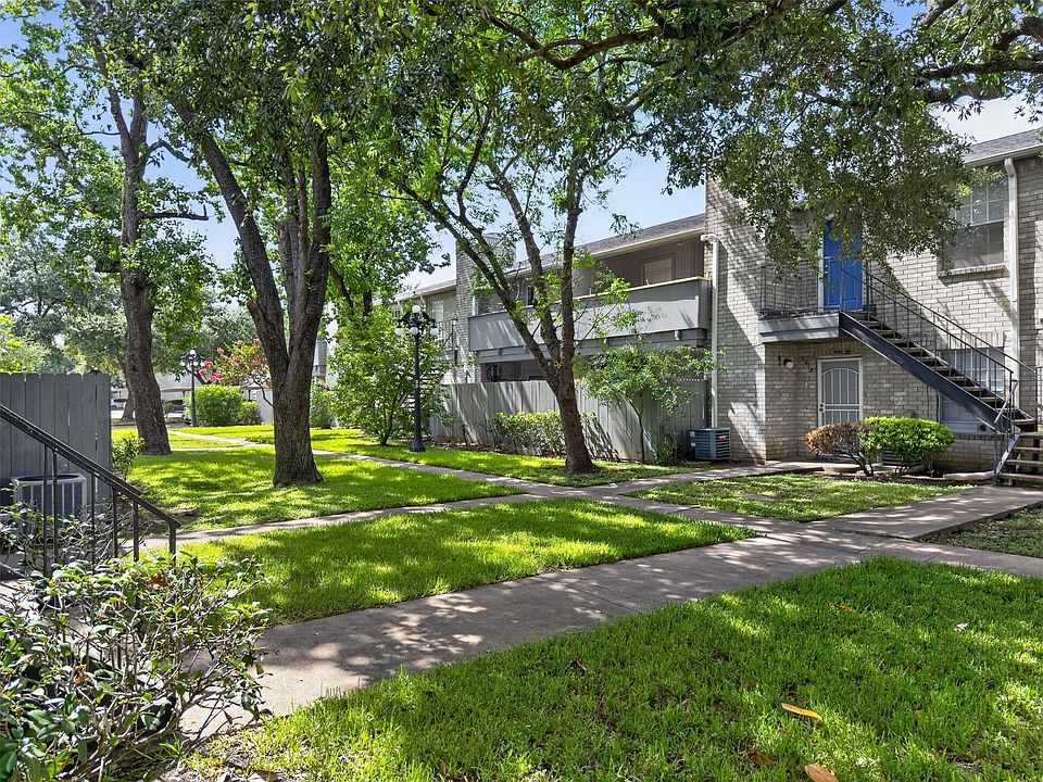 1st image of 9700 Leawood Blvd APT 1315