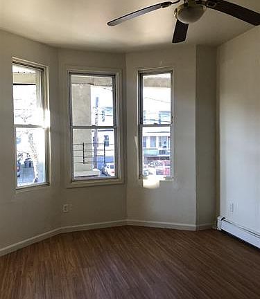2nd image of 162 Virginia Ave #1