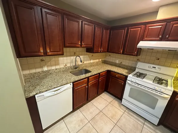 (undisclosed Address), Scotch Plains, NJ 07076