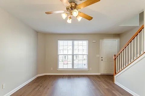 3rd image of 6044 Cullen Dr