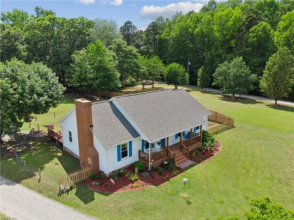 5786 Booker Ln, Gloucester, VA 23061