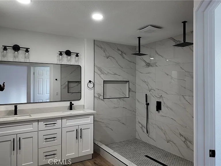 21484 Dickinson Rd — Photo 7