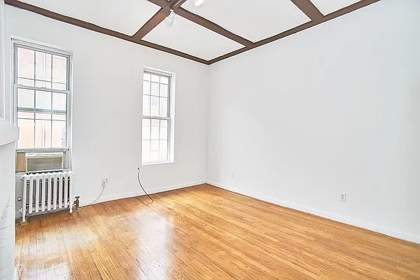 Rented by REAL New York | media 14