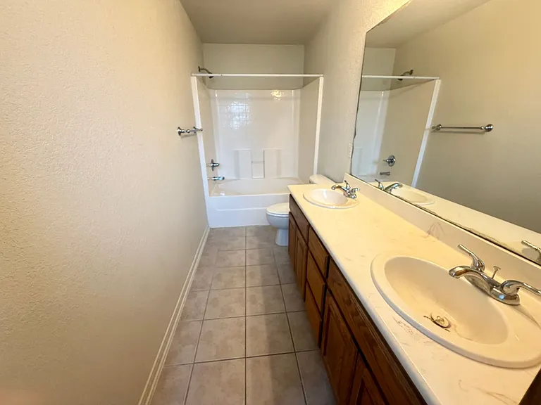 608 Olaf Dr — Photo 7