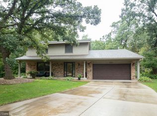 12121 Red Oak Ct S, Burnsville, MN 55337