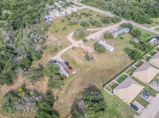 261 Baughman Hill Rd, Azle, TX 76020