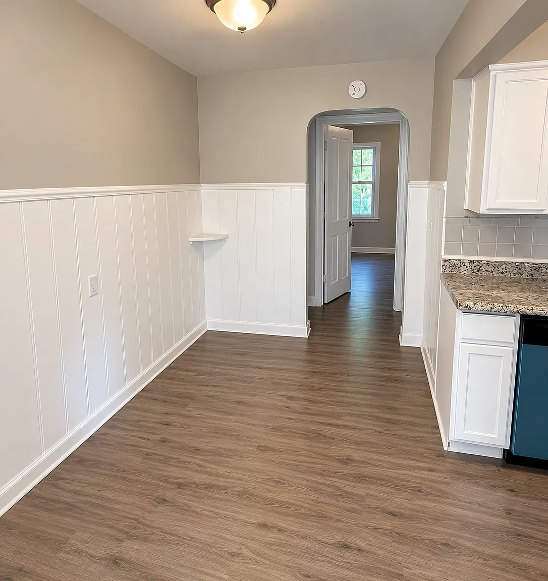 4308 Carter Ave — Photo 2