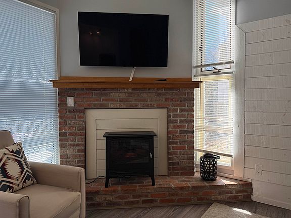 4th image of 42 Lower Phase Road