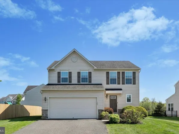 113 Chalet Rd, Gilbertsville, PA 19525