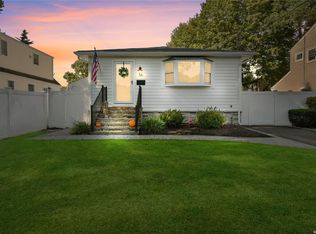 56 Morris Avenue, West Islip, NY 11795