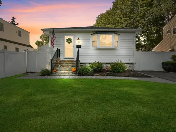 56 Morris Avenue, West Islip, NY 11795