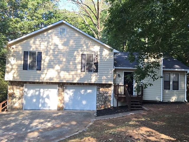219 Little Brook Ln photo 1