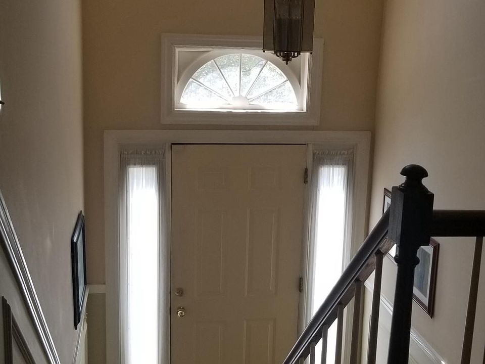 Front door entry foyer